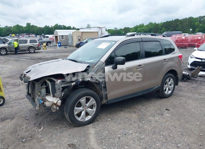 Photo 2 of 2016 Subaru Forester 2.5I (VIN JF2SJABC3GH419623)