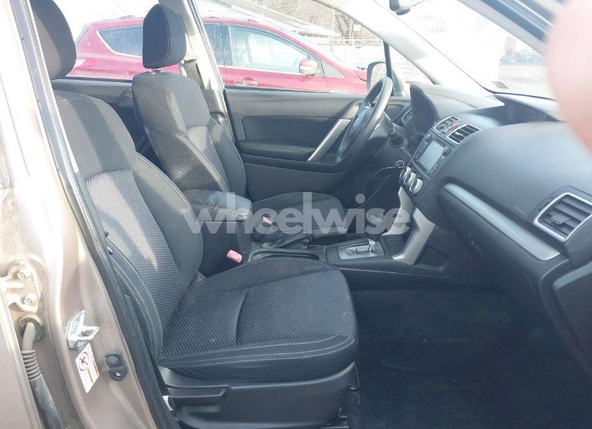 Photo 5 of 2016 Subaru Forester 2.5I (VIN JF2SJABC3GH450094)