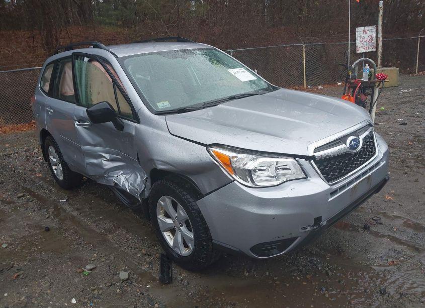 2016 Subaru Forester 2.5I (VIN JF2SJABC3GH502212) main photo