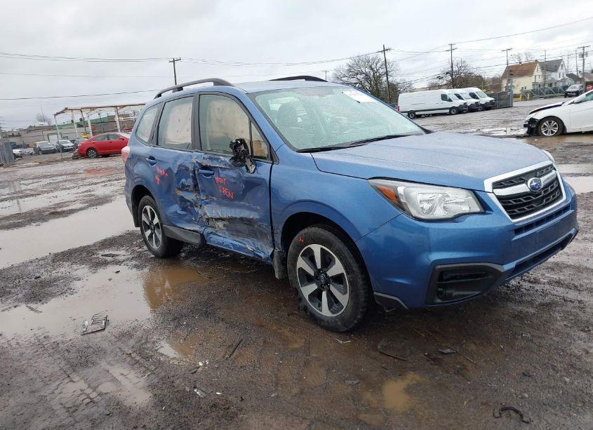 2017 Subaru Forester 2.5I (VIN JF2SJABC3HH806111) main photo