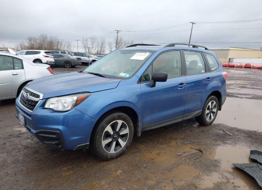 Photo 2 of 2017 Subaru Forester 2.5I (VIN JF2SJABC3HH806111)