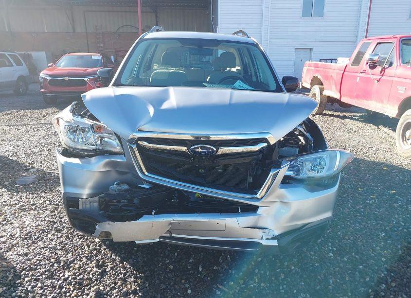 Photo 12 of 2018 Subaru Forester 2.5I (VIN JF2SJABC3JH569125)