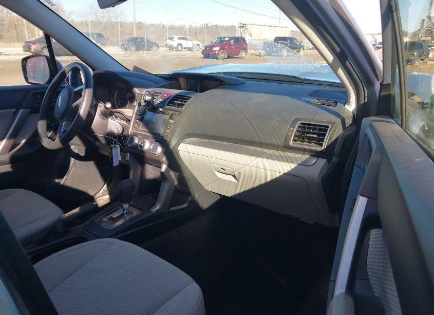 Photo 5 of 2018 Subaru Forester 2.5I (VIN JF2SJABC3JH569125)