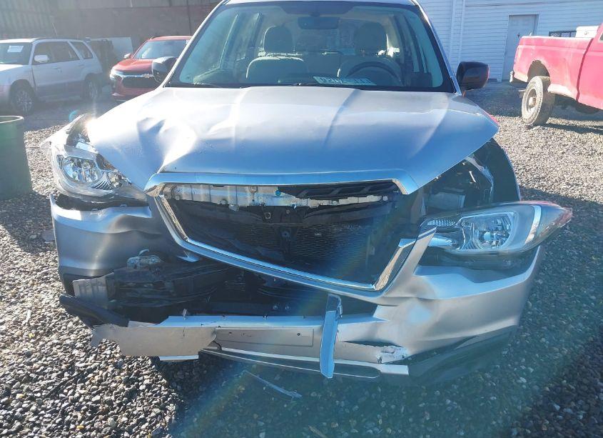 Photo 6 of 2018 Subaru Forester 2.5I (VIN JF2SJABC3JH569125)