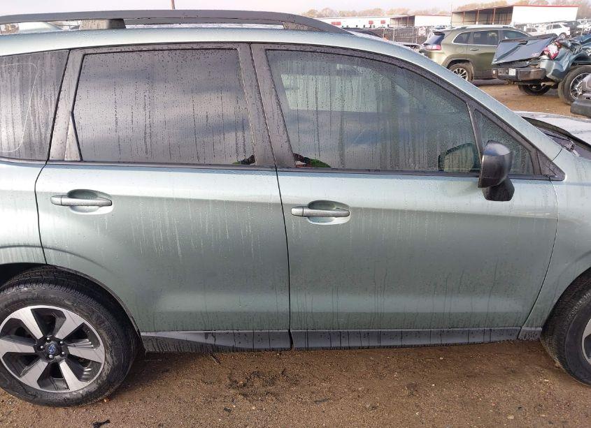 Photo 13 of 2018 Subaru Forester 2.5I (VIN JF2SJABC3JH573529)