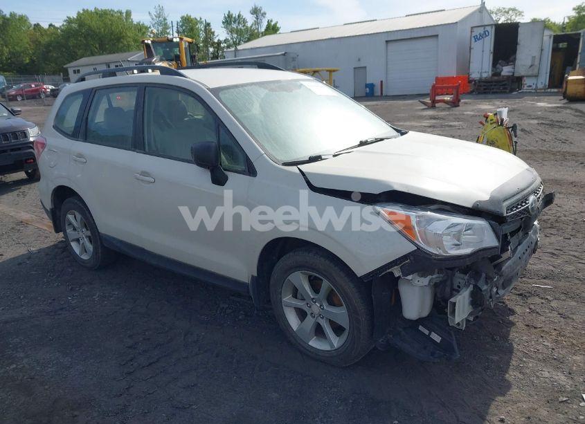 2015 Subaru Forester 2.5I (VIN JF2SJABC4FH557699) main photo
