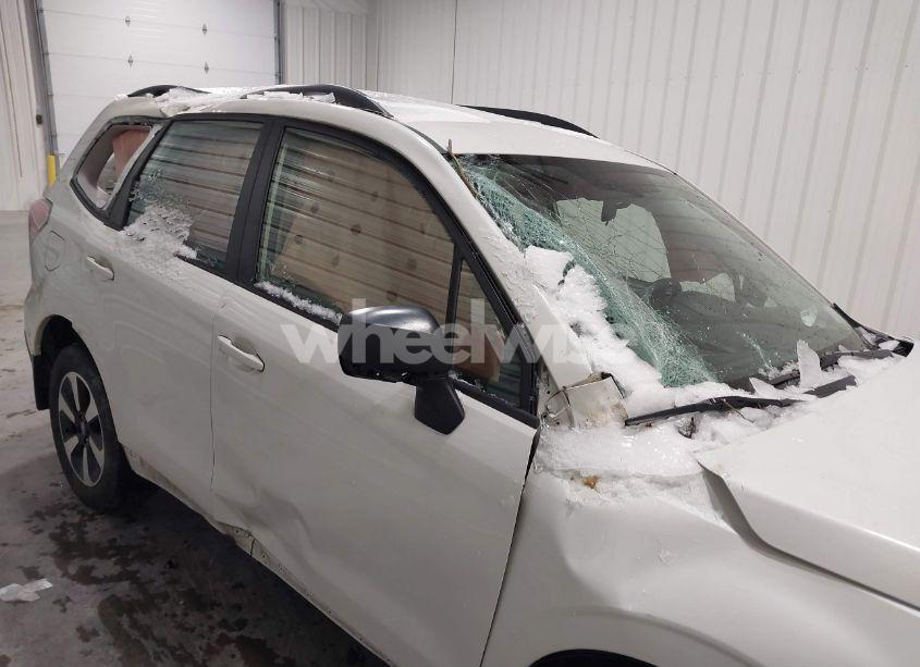 Photo 6 of 2017 Subaru Forester 2.5I (VIN JF2SJABC4HH528397)