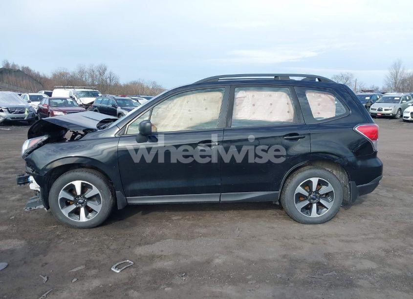 Photo 14 of 2018 Subaru Forester 2.5I (VIN JF2SJABC4JH487954)