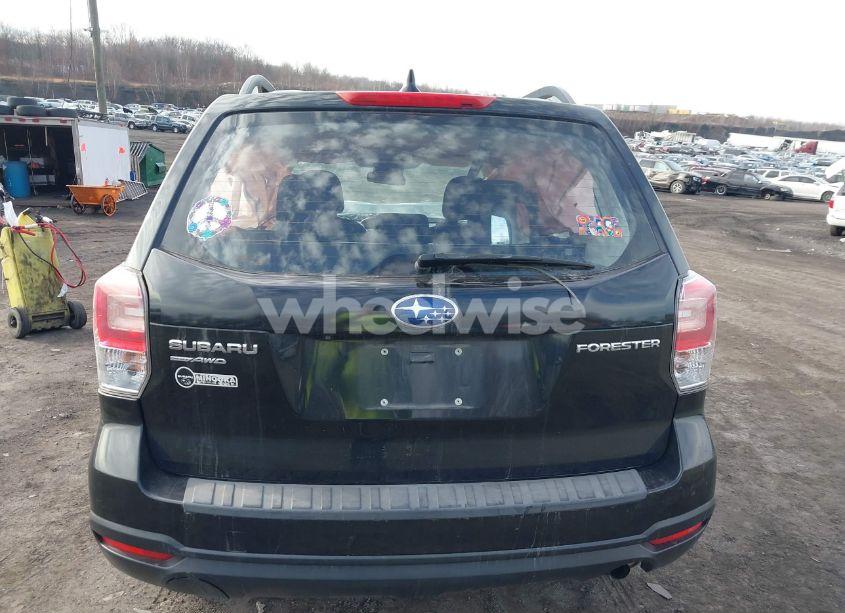 Photo 16 of 2018 Subaru Forester 2.5I (VIN JF2SJABC4JH487954)