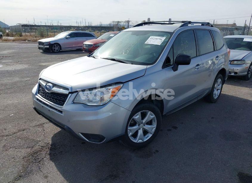 Photo 2 of 2016 Subaru Forester 2.5I (VIN JF2SJABC5GH469956)
