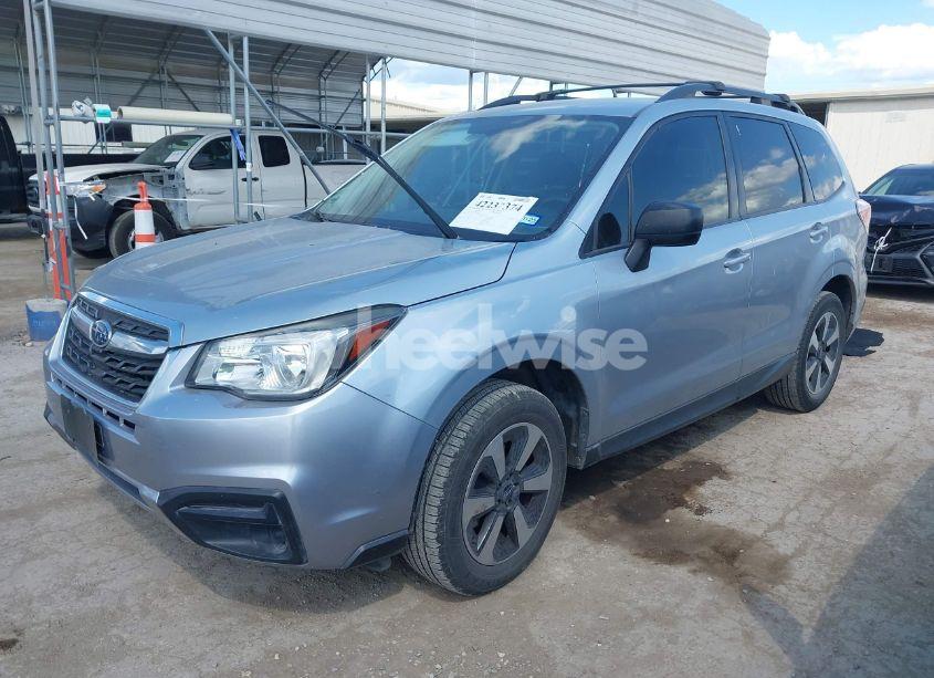 Photo 2 of 2017 Subaru Forester 2.5I (VIN JF2SJABC5HH493885)