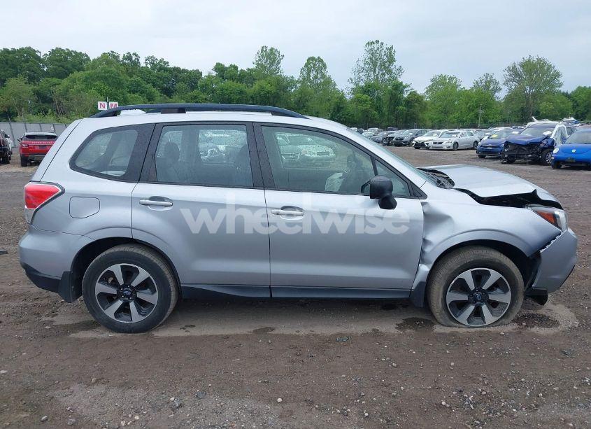 Photo 14 of 2017 Subaru Forester 2.5I (VIN JF2SJABC5HH532894)