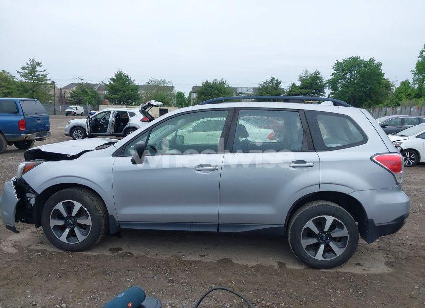 Photo 15 of 2017 Subaru Forester 2.5I (VIN JF2SJABC5HH532894)