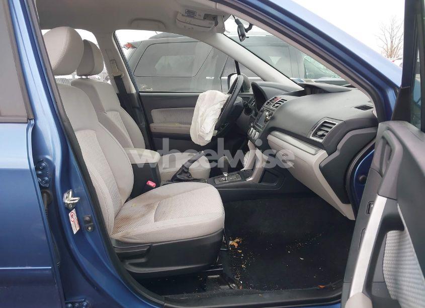 Photo 5 of 2018 Subaru Forester 2.5I (VIN JF2SJABC5JH454672)