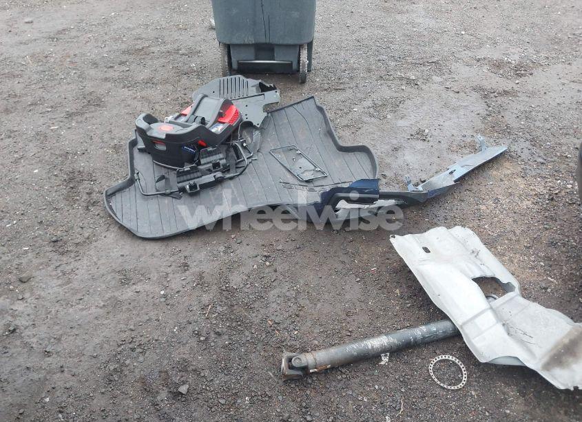 Photo 12 of 2018 Subaru Forester 2.5I (VIN JF2SJABC5JH497277)