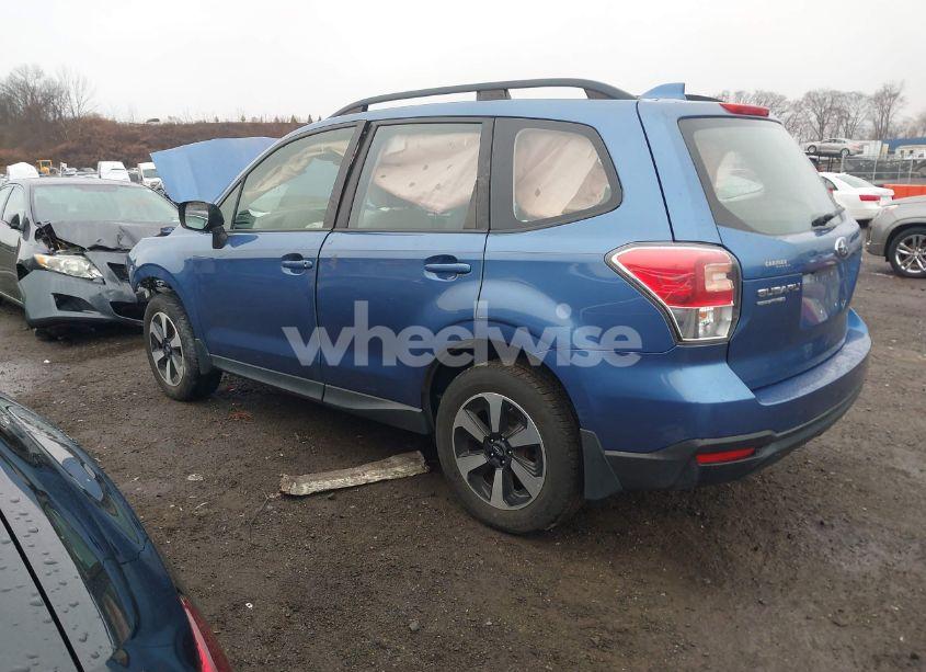 Photo 3 of 2018 Subaru Forester 2.5I (VIN JF2SJABC5JH497277)