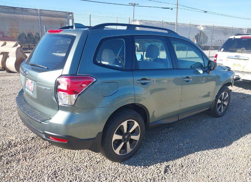 Photo 4 of 2018 Subaru Forester 2.5I (VIN JF2SJABC5JH526535)