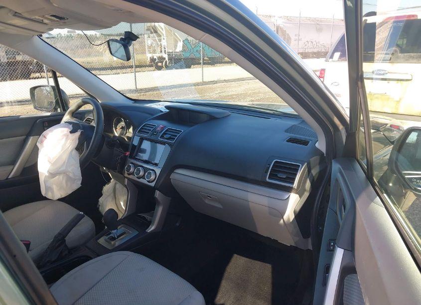 Photo 5 of 2018 Subaru Forester 2.5I (VIN JF2SJABC5JH526535)