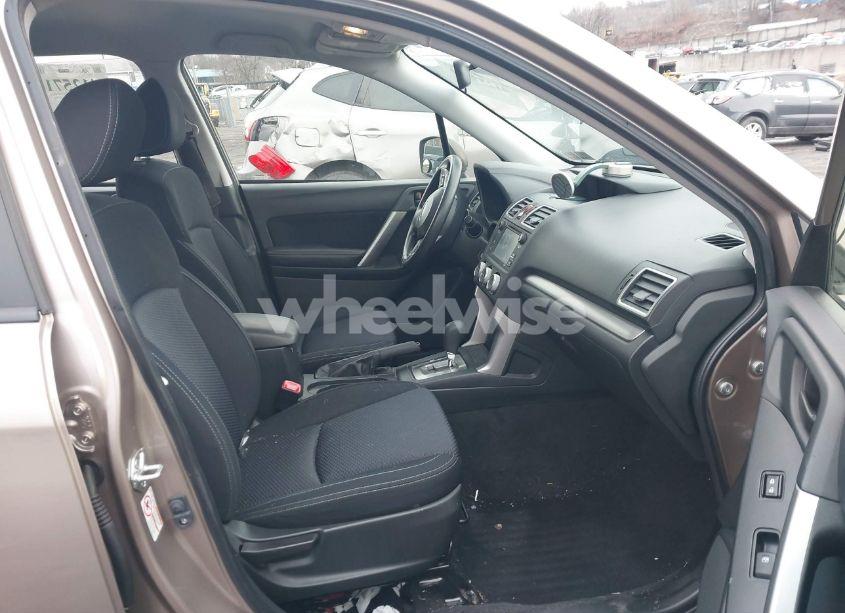 Photo 5 of 2016 Subaru Forester 2.5I (VIN JF2SJABC6GH539481)