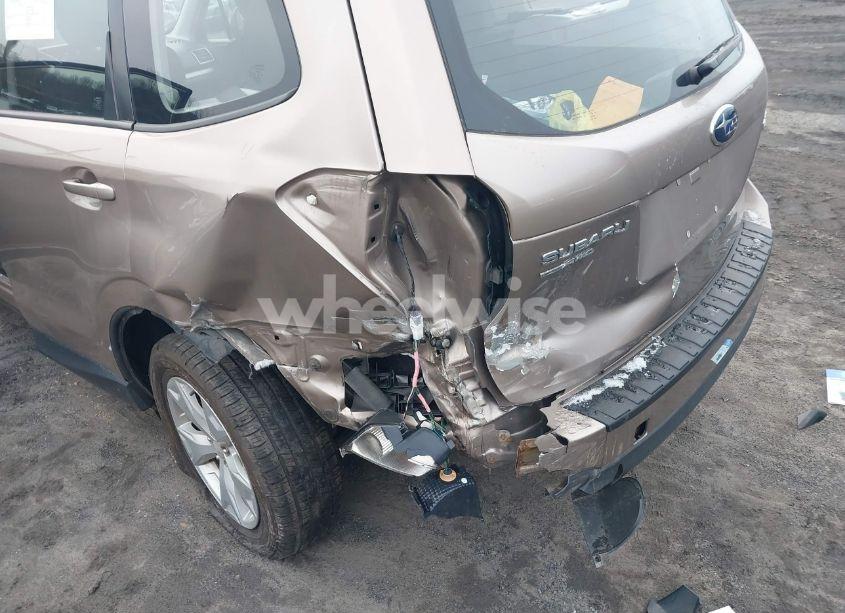 Photo 6 of 2016 Subaru Forester 2.5I (VIN JF2SJABC6GH539481)