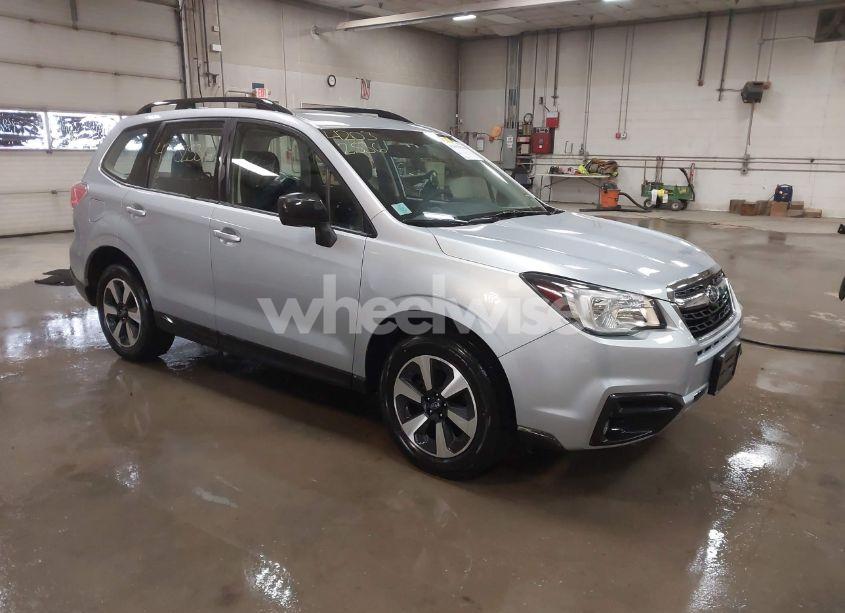 2017 Subaru Forester 2.5I (VIN JF2SJABC6HH449023) main photo