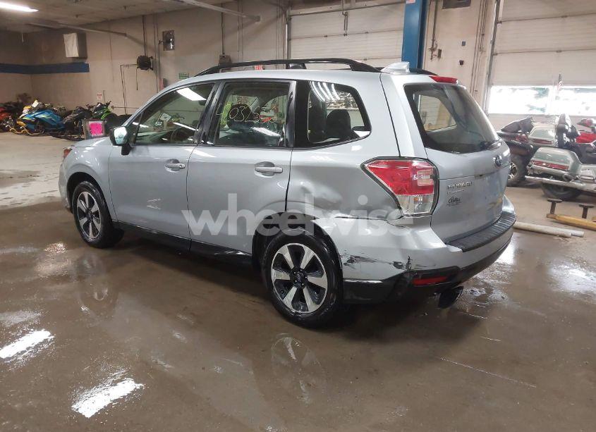 Photo 3 of 2017 Subaru Forester 2.5I (VIN JF2SJABC6HH449023)
