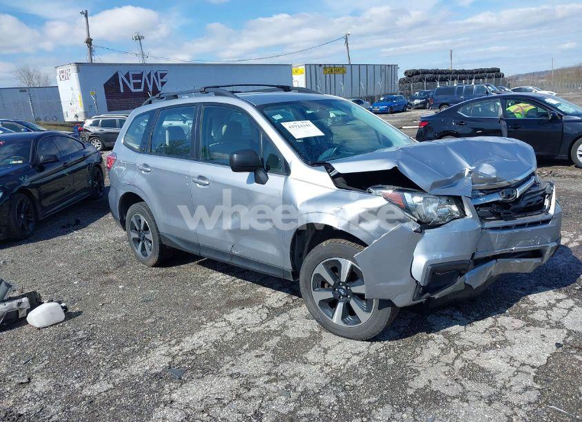 2017 Subaru Forester 2.5I (VIN JF2SJABC6HH451001) main photo