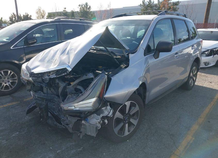 Photo 2 of 2017 Subaru Forester 2.5I (VIN JF2SJABC6HH456098)