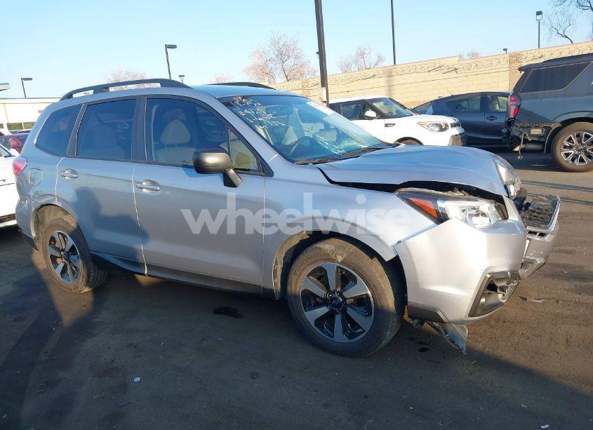 Photo 14 of 2018 Subaru Forester 2.5I (VIN JF2SJABC6JH414729)
