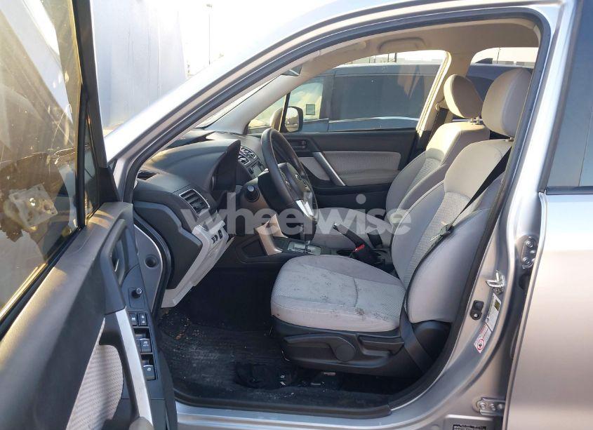 Photo 5 of 2018 Subaru Forester 2.5I (VIN JF2SJABC6JH414729)