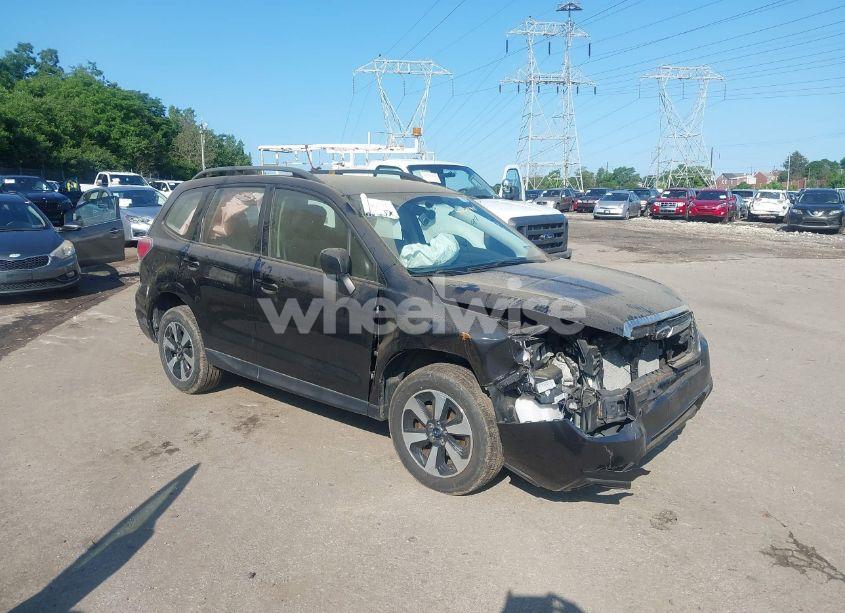 2018 Subaru Forester 2.5I (VIN JF2SJABC6JH422894) main photo