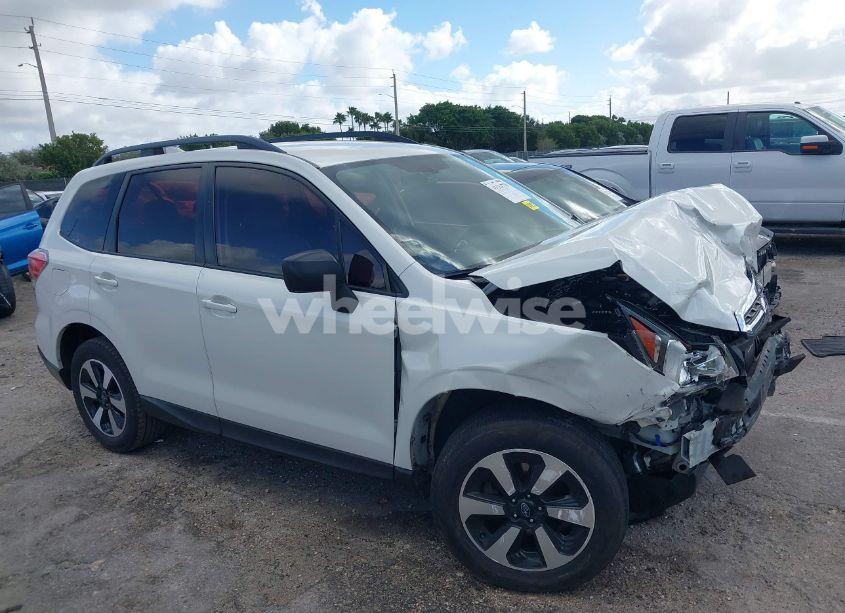 Photo 13 of 2018 Subaru Forester 2.5I (VIN JF2SJABC6JH438464)