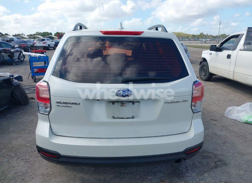 Photo 16 of 2018 Subaru Forester 2.5I (VIN JF2SJABC6JH438464)
