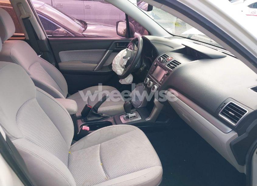 Photo 5 of 2018 Subaru Forester 2.5I (VIN JF2SJABC6JH438464)