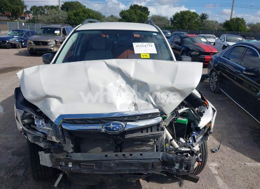 Photo 6 of 2018 Subaru Forester 2.5I (VIN JF2SJABC6JH438464)