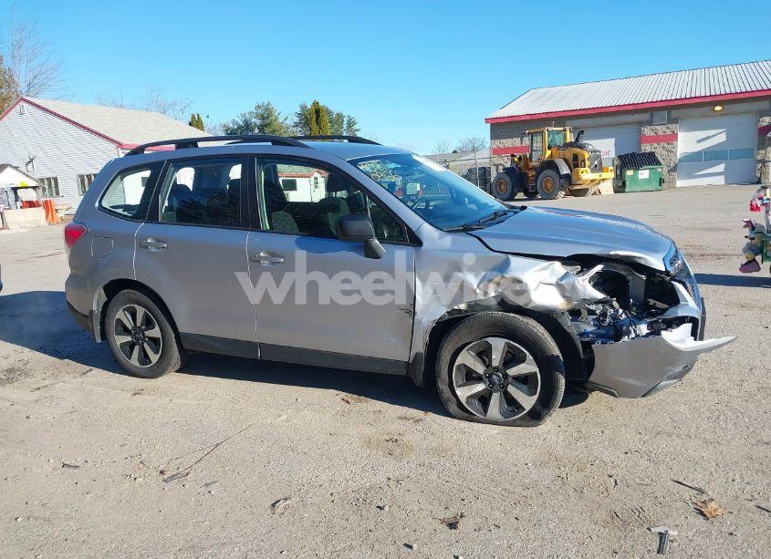 Photo 13 of 2018 Subaru Forester 2.5I (VIN JF2SJABC6JH492573)