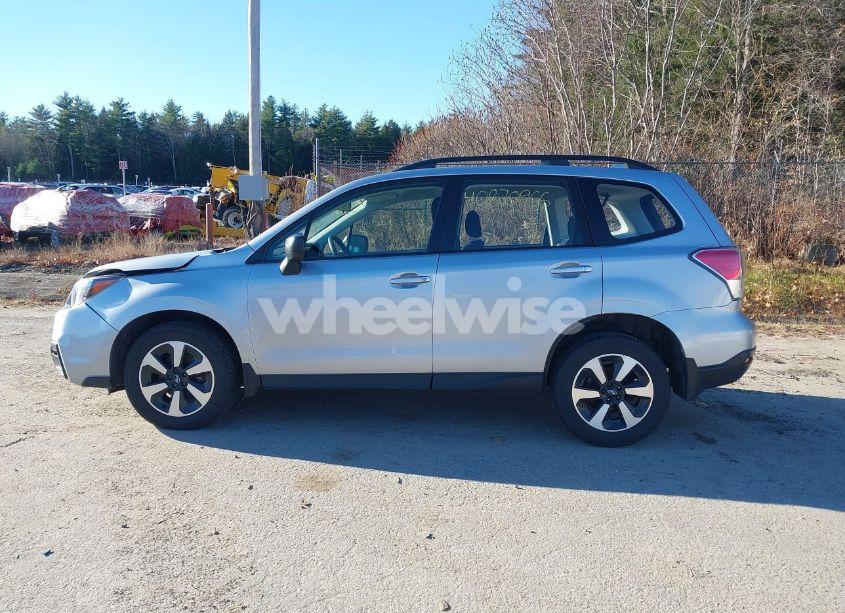 Photo 14 of 2018 Subaru Forester 2.5I (VIN JF2SJABC6JH492573)