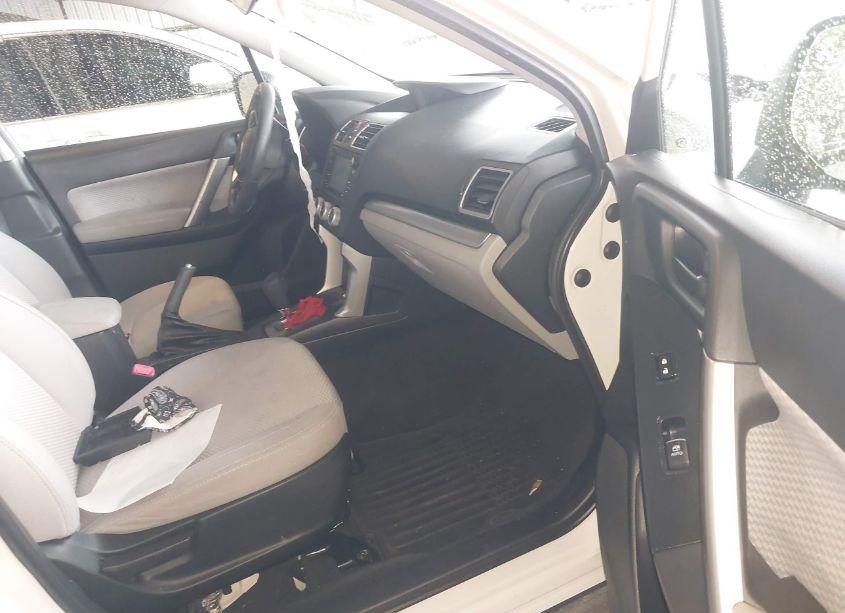 Photo 5 of 2018 Subaru Forester 2.5I (VIN JF2SJABC6JH576831)