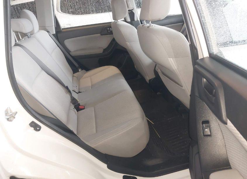 Photo 8 of 2018 Subaru Forester 2.5I (VIN JF2SJABC6JH576831)