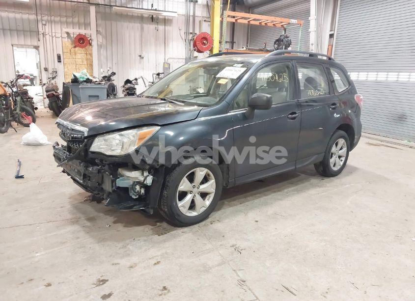 Photo 2 of 2015 Subaru Forester 2.5I (VIN JF2SJABC7FH501384)