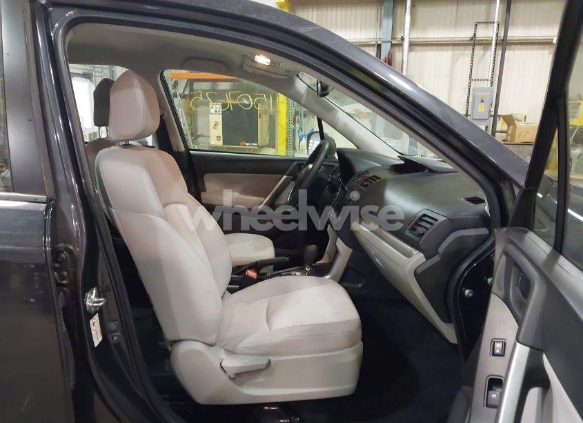 Photo 5 of 2015 Subaru Forester 2.5I (VIN JF2SJABC7FH501384)