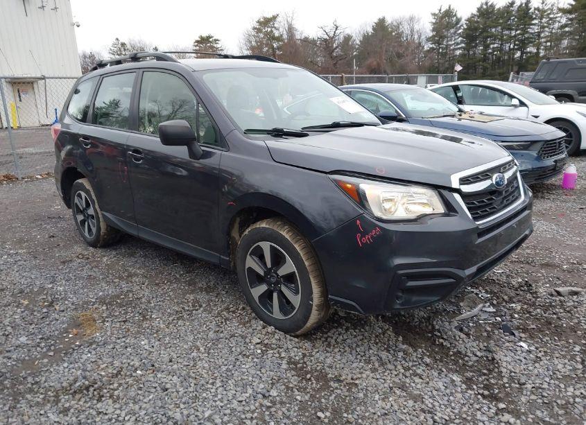 2017 Subaru Forester 2.5I (VIN JF2SJABC7HH493774) main photo