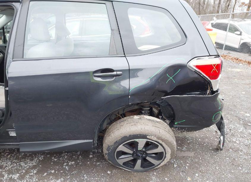 Photo 6 of 2017 Subaru Forester 2.5I (VIN JF2SJABC7HH493774)