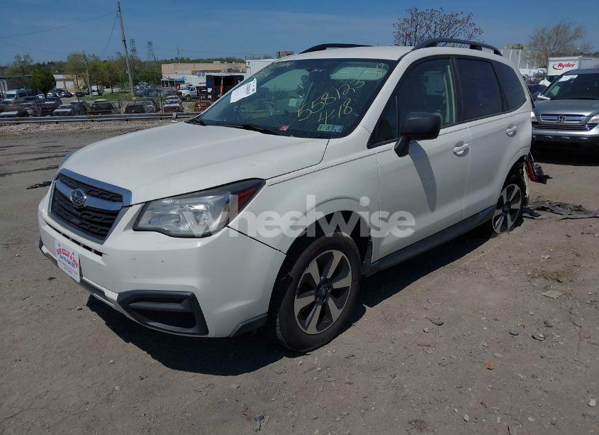 Photo 2 of 2017 Subaru Forester 2.5I (VIN JF2SJABC7HH558123)
