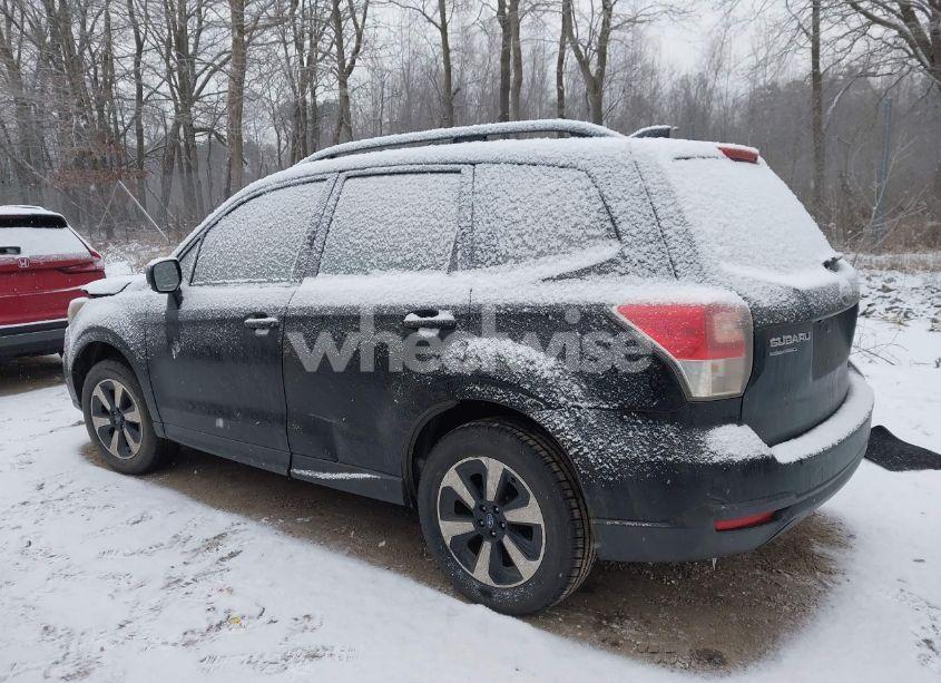 Photo 14 of 2018 Subaru Forester 2.5I (VIN JF2SJABC7JH410513)