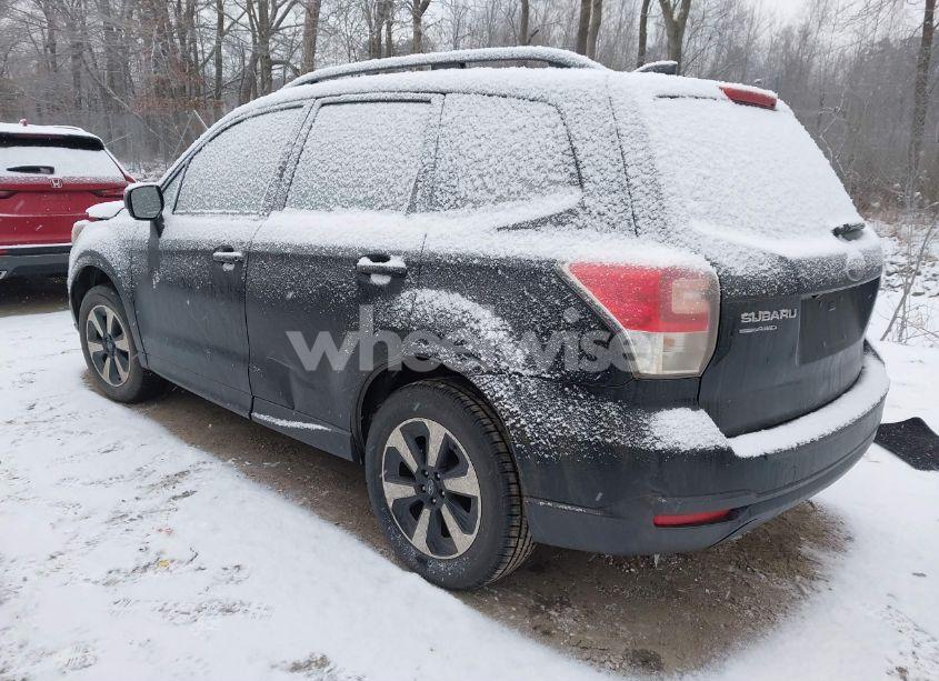Photo 3 of 2018 Subaru Forester 2.5I (VIN JF2SJABC7JH410513)