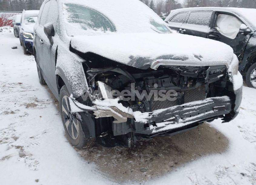 Photo 6 of 2018 Subaru Forester 2.5I (VIN JF2SJABC7JH410513)