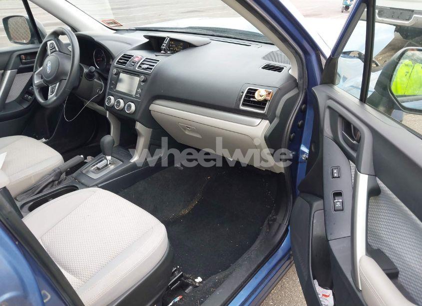 Photo 5 of 2018 Subaru Forester 2.5I (VIN JF2SJABC7JH472767)