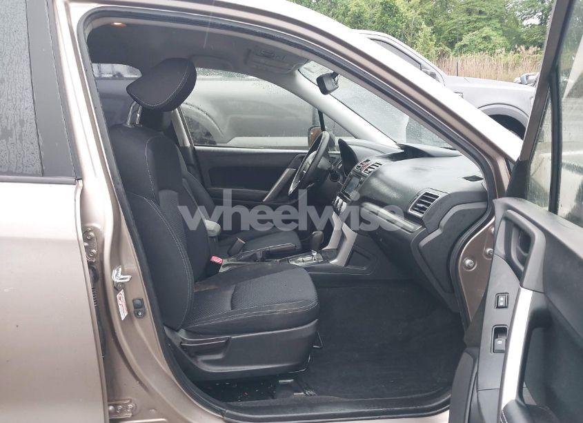 Photo 5 of 2016 Subaru Forester 2.5I (VIN JF2SJABC8GH508183)