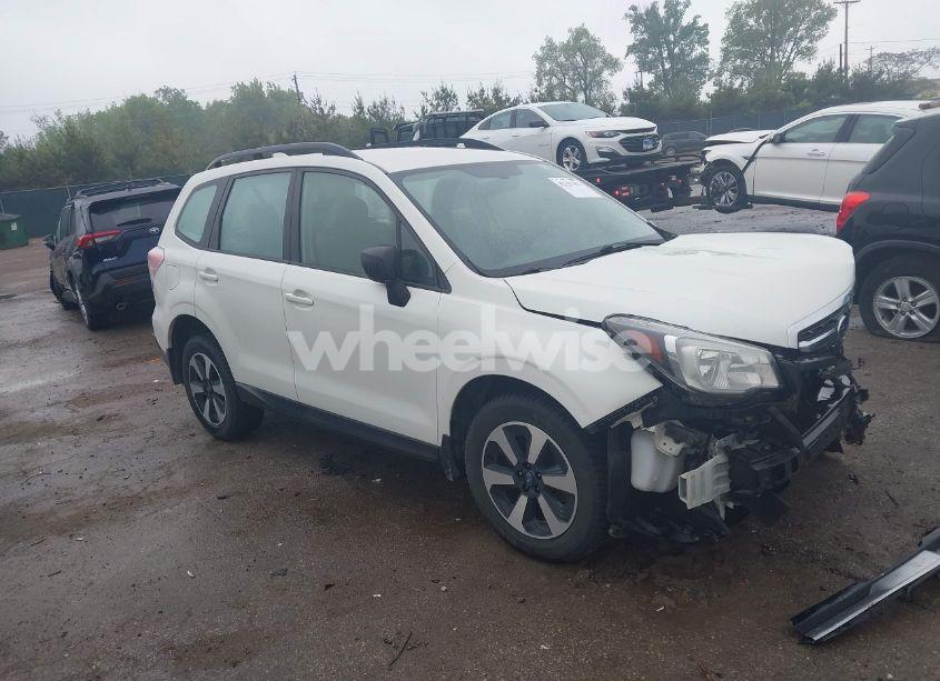 2017 Subaru Forester 2.5I (VIN JF2SJABC8HH416833) main photo